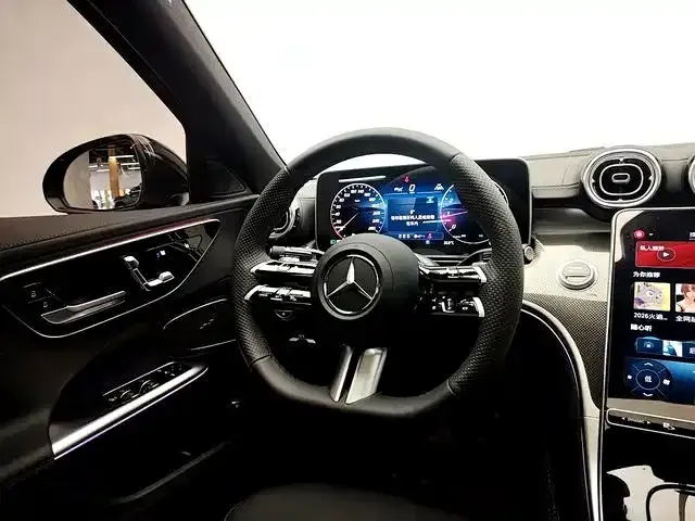 Mercedes-Benz C-Class — Фото автомобиля 11