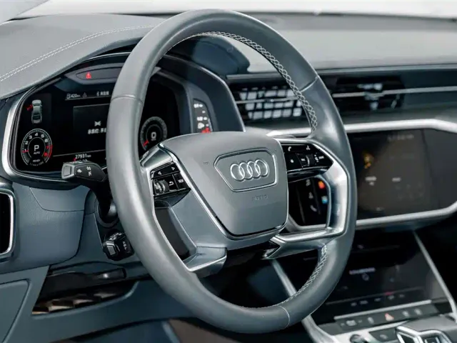 Audi A7L — Фото автомобиля 9