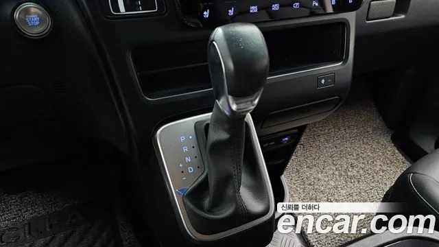 Hyundai Staria Staria Карго 5 мест — Фото автомобиля 10