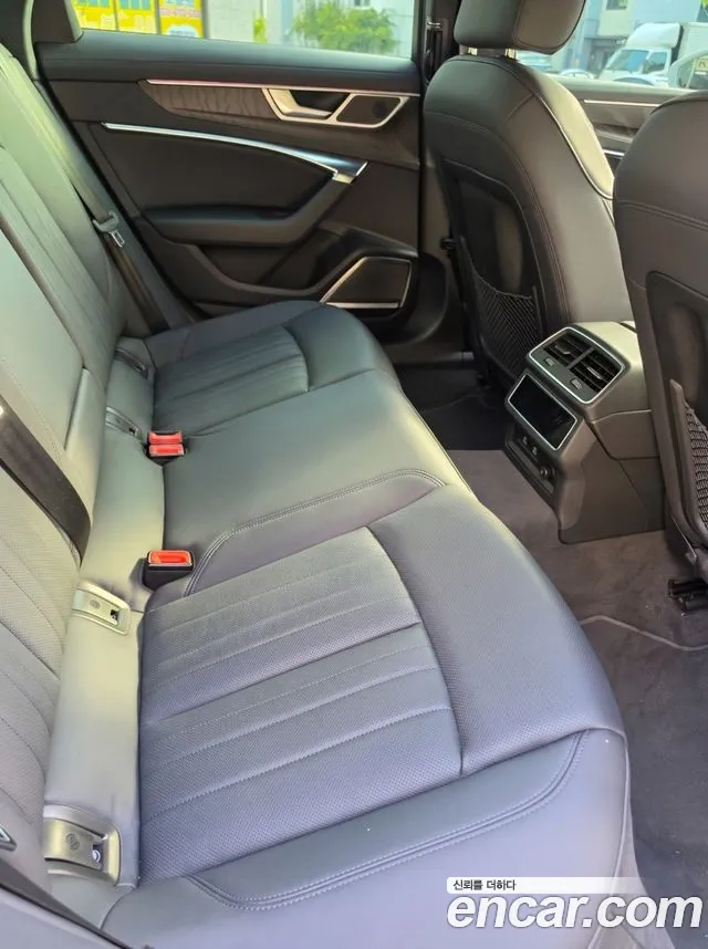 Audi A6 C8 — Фото автомобиля 11