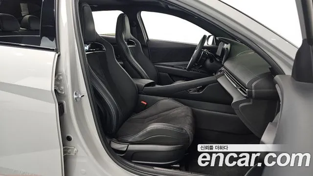 Hyundai Avante CN7 — Фото автомобиля 10