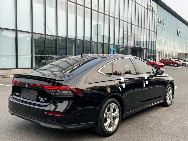 Honda Accord — Фото автомобиля 16