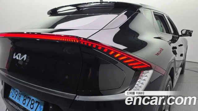 Kia EV6 — Фото автомобиля 8