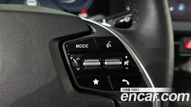 Kia EV6 Standard 4WD — Фото автомобиля 30