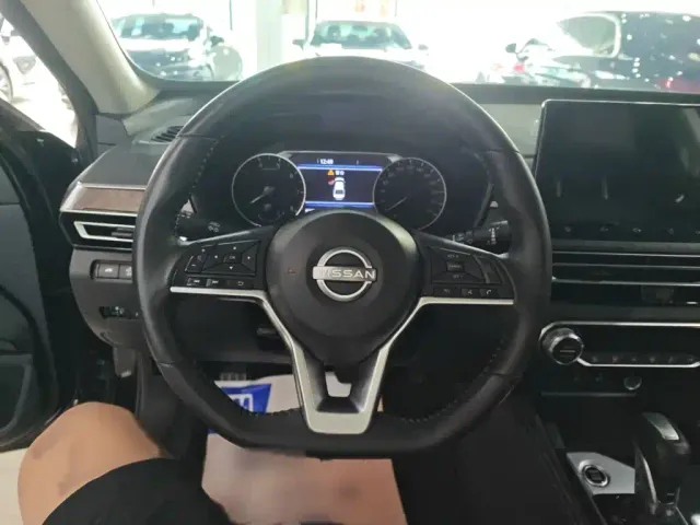 Nissan Teana — Фото автомобиля 3