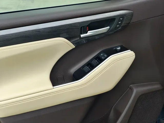 Toyota Highlander — Фото автомобиля 13
