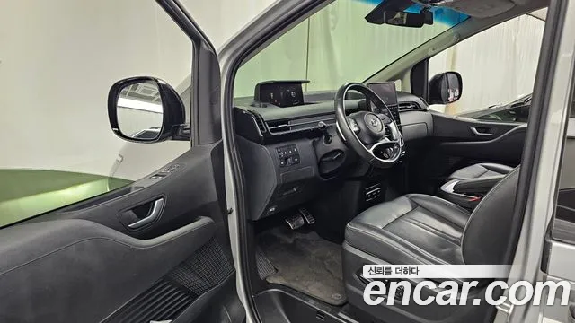 Hyundai Staria — Фото автомобиля 10