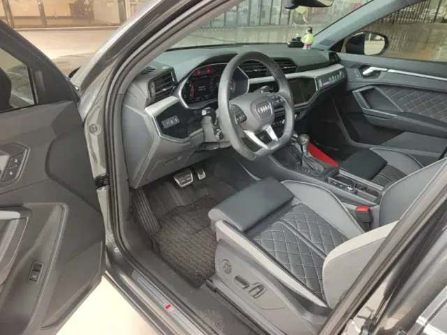 Audi Q3 — Фото автомобиля 15