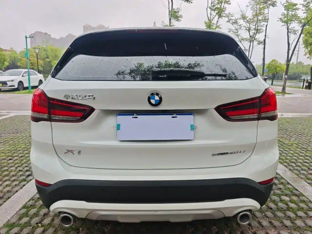 BMW X1 — Фото автомобиля 5