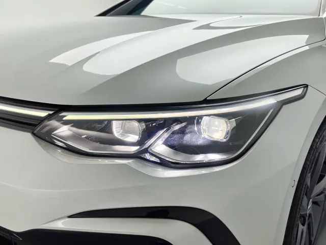 Volkswagen Golf — Фото автомобиля 11