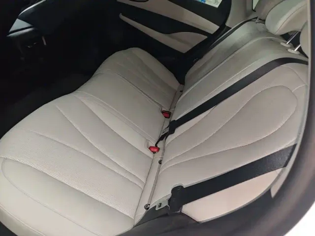 BYD Seal 05 DM-i — Фото автомобиля 16
