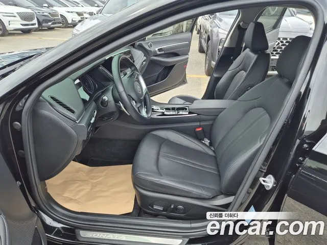 Hyundai Sonata — Фото автомобиля 9