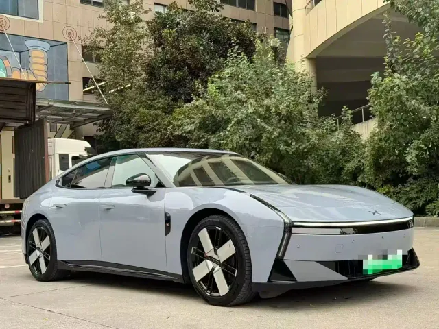 Xpeng P7 — Фото автомобиля 3