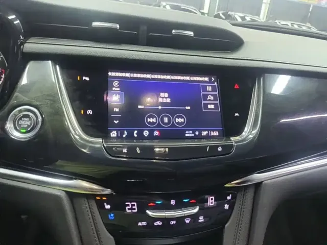 Cadillac XT6 — Фото автомобиля 12