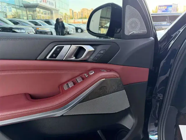 BMW X5 — Фото автомобиля 6