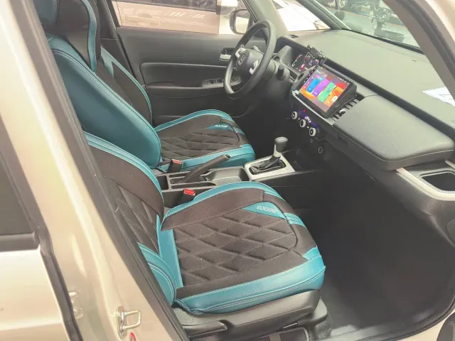 Honda Fit — Фото автомобиля 12