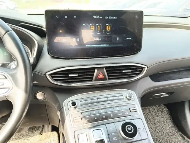 Hyundai Santa Fe — Фото автомобиля 17