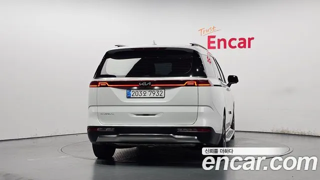 Kia Canival Carnival 4 поколение Бензин 7 мест Noblesse — Фото автомобиля 3