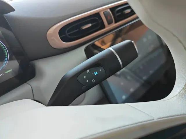 Leapmotor T03 — Фото автомобиля 13