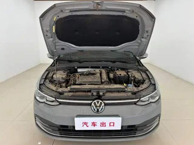 Volkswagen Golf — Фото автомобиля 7