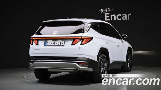 Hyundai Tucson Новый Tucson (NX4) Бензин 1.6 турбо 2WD — Фото автомобиля 2