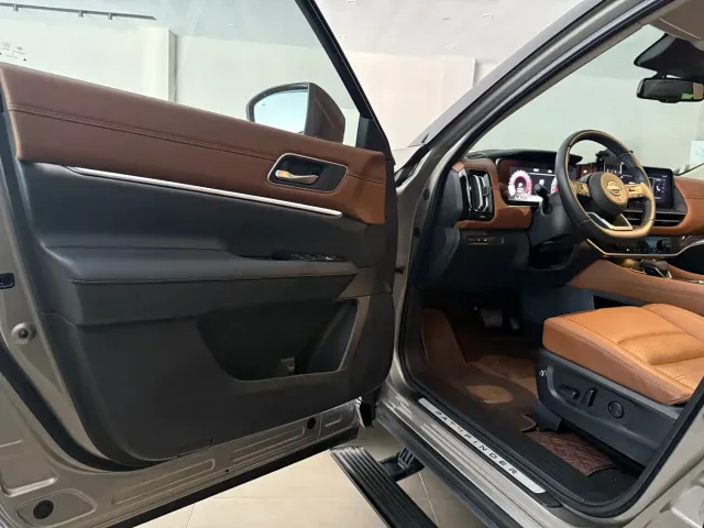 Nissan Terra — Фото автомобиля 4