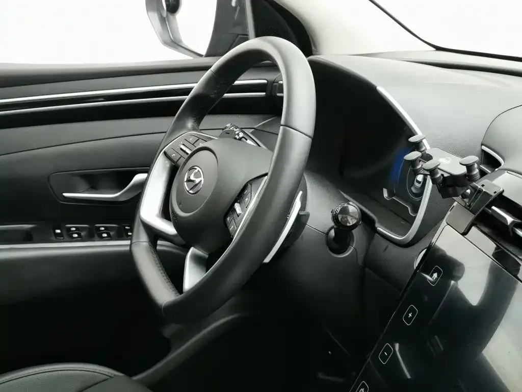 Hyundai Hyundai Tucson 2023 Tucson L 1.5T Automatic 2WD DLX Luxury Edition — Фото автомобиля 22