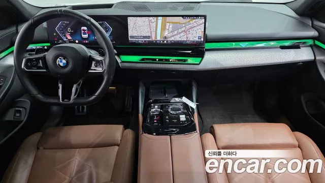 BMW 5-Series 5 серия (G60) 530i xDrive M Sport — Фото автомобиля 6