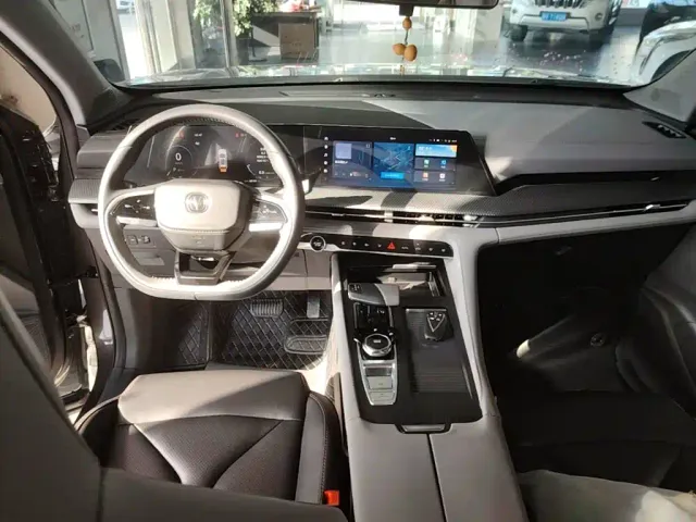 Changan CS75 Plus — Фото автомобиля 9