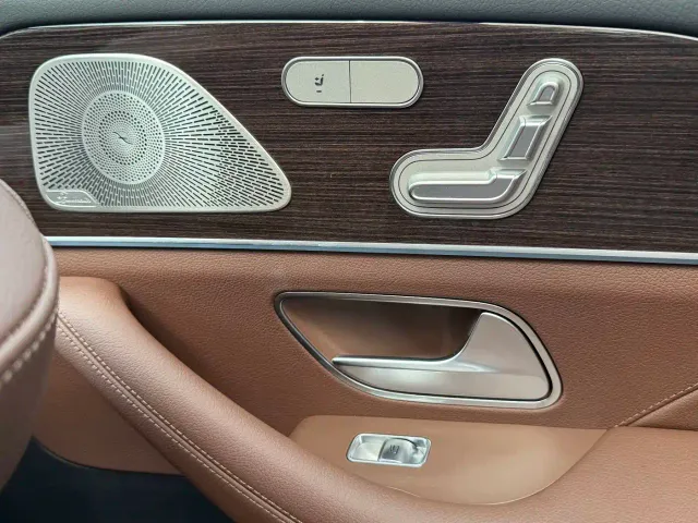 Mercedes-Benz GLE-Class — Фото автомобиля 13