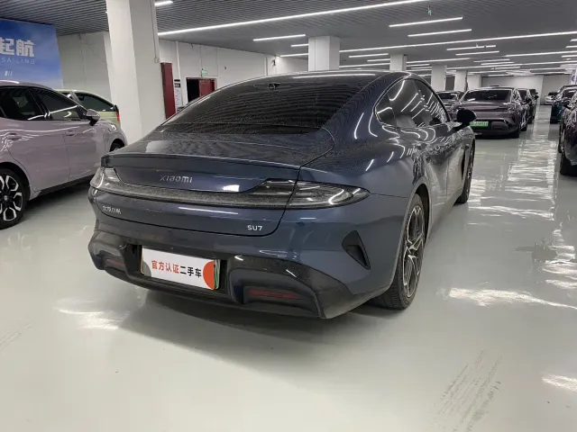 Xiaomi SU7 — Фото автомобиля 18