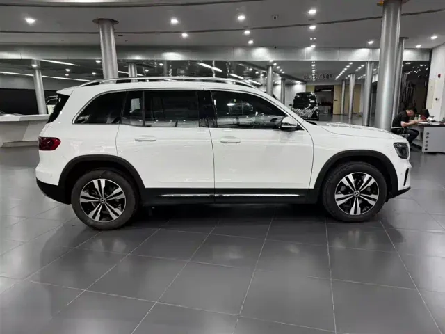 Mercedes-Benz GLB-Class — Фото автомобиля 22