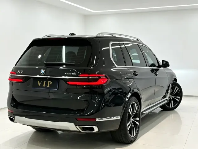 BMW X7 — Фото автомобиля 7