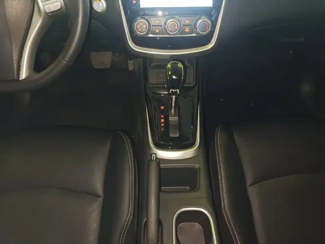 Nissan Tiida — Фото автомобиля 13