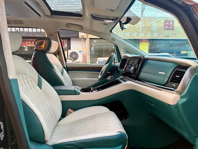 GAC Trumpchi M8 — Фото автомобиля 8