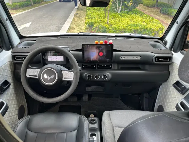 Wuling Zhiguang NEV — Фото автомобиля 6