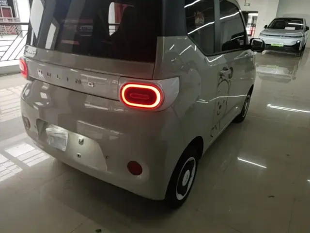 Wuling Hongguang Mini EV — Фото автомобиля 7