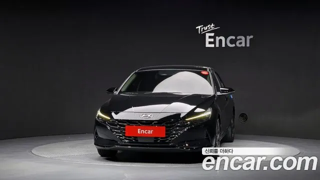 Hyundai Avante CN7 — Фото автомобиля 3