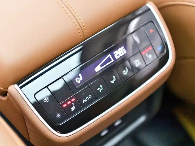 Nissan Terra — Фото автомобиля 20