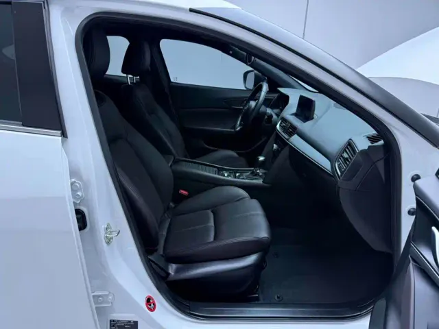 Mazda CX-4 — Фото автомобиля 21