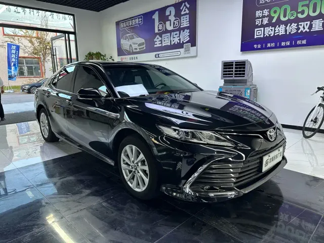Toyota Camry — Фото автомобиля 3