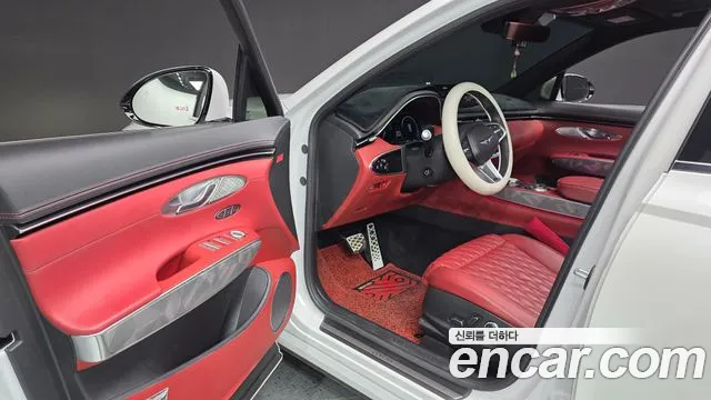 Genesis GV70 — Фото автомобиля 15