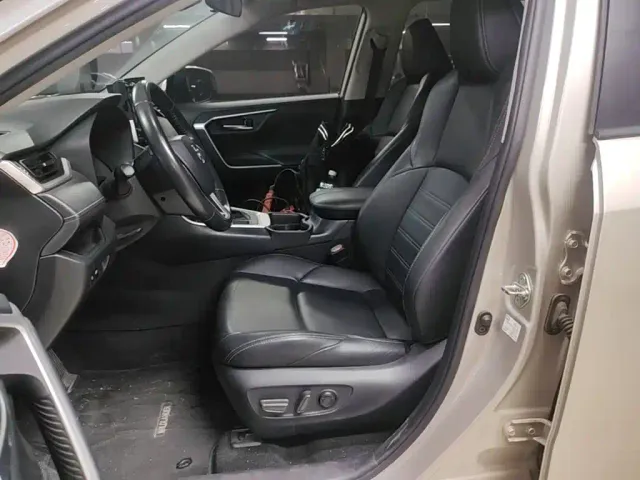 Toyota Wildlander — Фото автомобиля 14