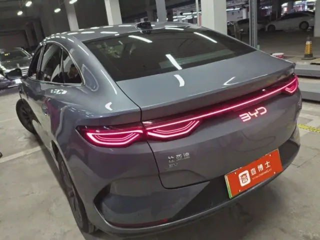 BYD Qin L — Фото автомобиля 5