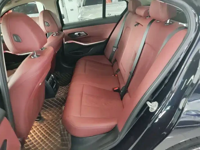 BMW 3 Series — Фото автомобиля 16