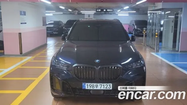 Фотография автомобиля — BMW X5 G05