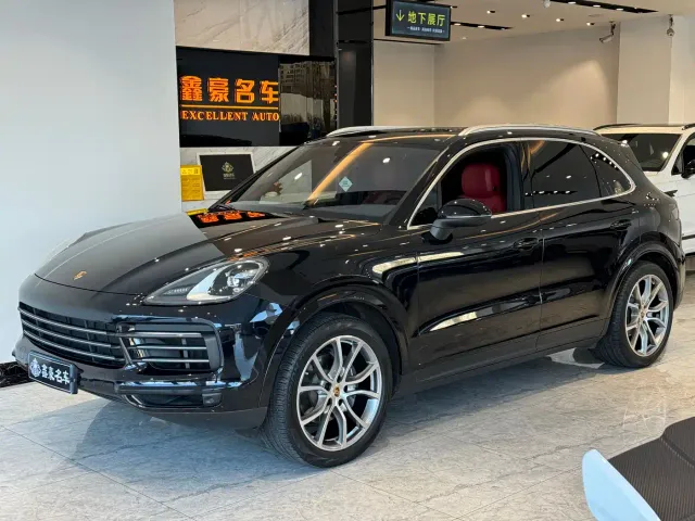 Фотография автомобиля — Porsche Cayenne