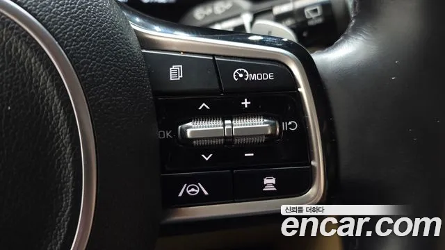 Kia Carnival 4th Gen — Фото автомобиля 25