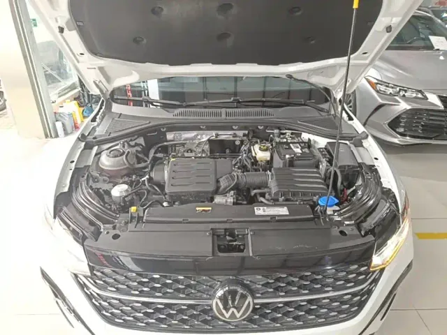 Volkswagen Lavida — Фото автомобиля 19