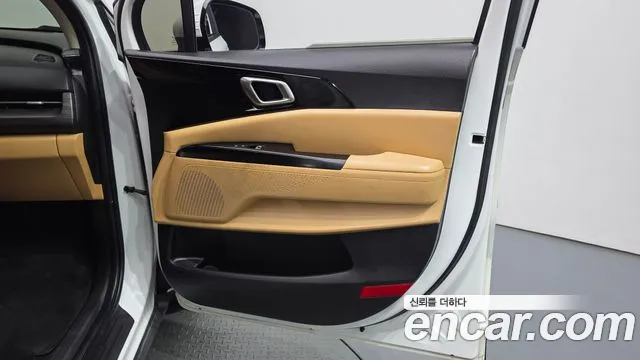 Kia Canival — Фото автомобиля 18